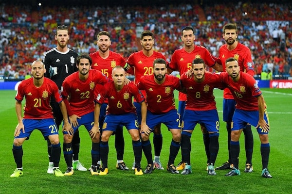 Tây Ban Nha là đội bóng có lịch sử lâu đời 